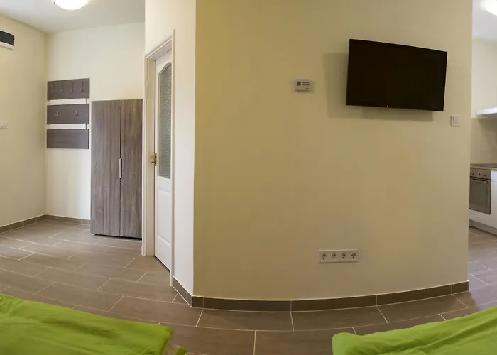 Airport Microstore Panzio