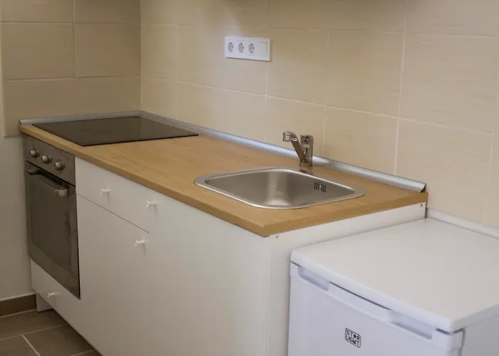 Airport Microstore Panzio 韦切什