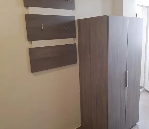 Airport Microstore Panzio * 韦切什